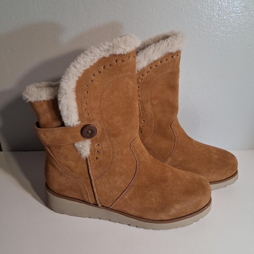 Womens Tan suede ankle boots faux fur lining and decorative stitching